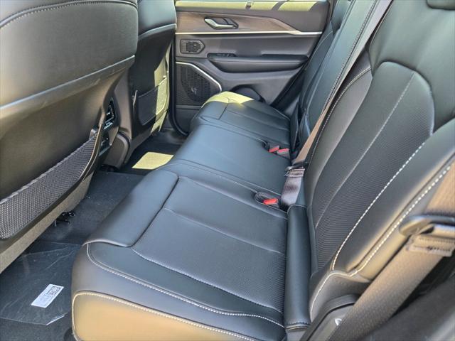 new 2025 Jeep Grand Cherokee car, priced at $51,071
