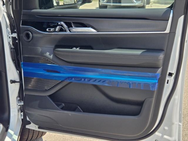 new 2025 Jeep Grand Wagoneer car, priced at $106,605