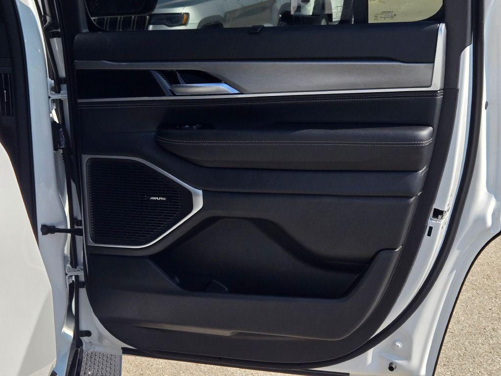 new 2025 Jeep Wagoneer car, priced at $73,977