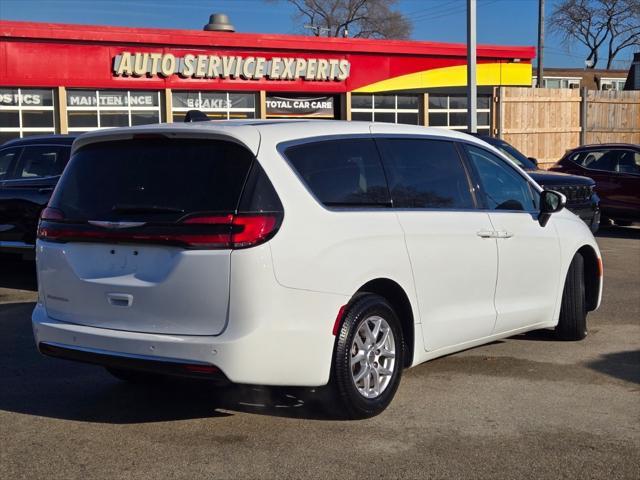 used 2023 Chrysler Pacifica car, priced at $25,959