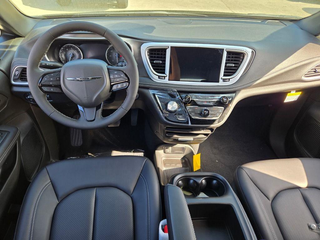 new 2026 Chrysler Pacifica car, priced at $44,804