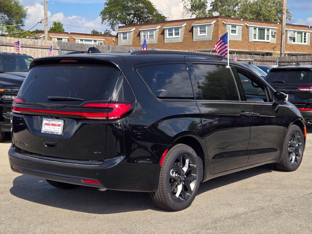 new 2026 Chrysler Pacifica car, priced at $44,804