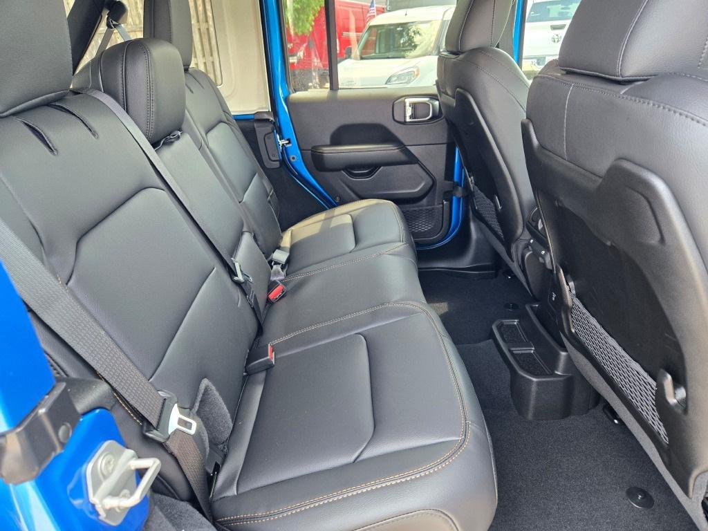 new 2025 Jeep Wrangler car, priced at $52,058
