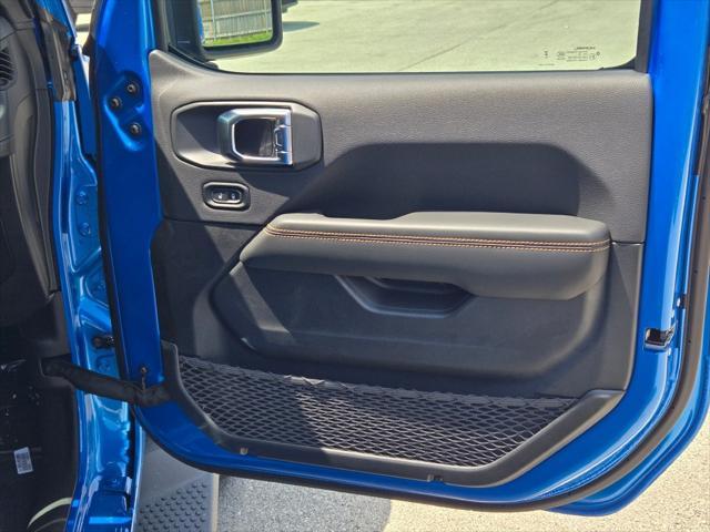 new 2025 Jeep Wrangler car, priced at $53,322