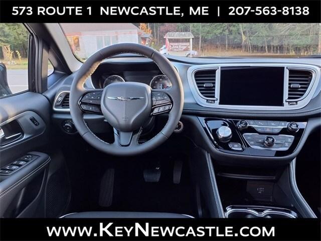 new 2026 Chrysler Pacifica car
