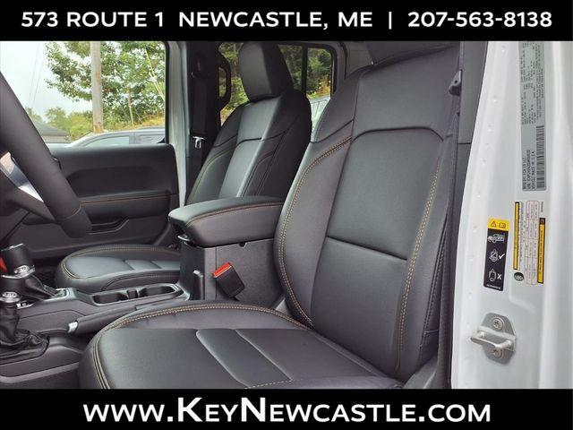 new 2025 Jeep Wrangler car, priced at $52,020