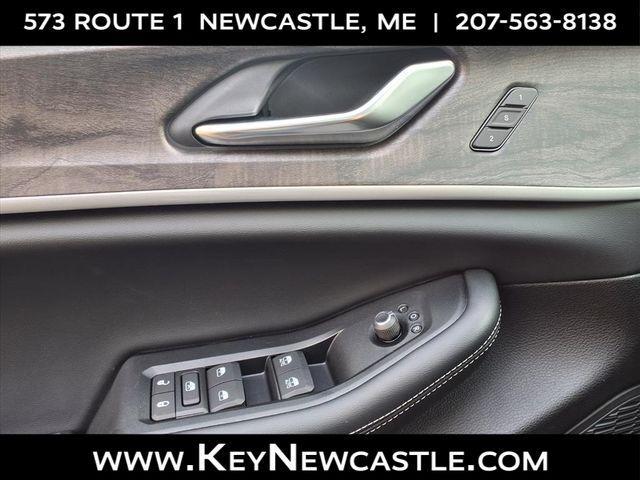 new 2025 Jeep Grand Cherokee car, priced at $48,310