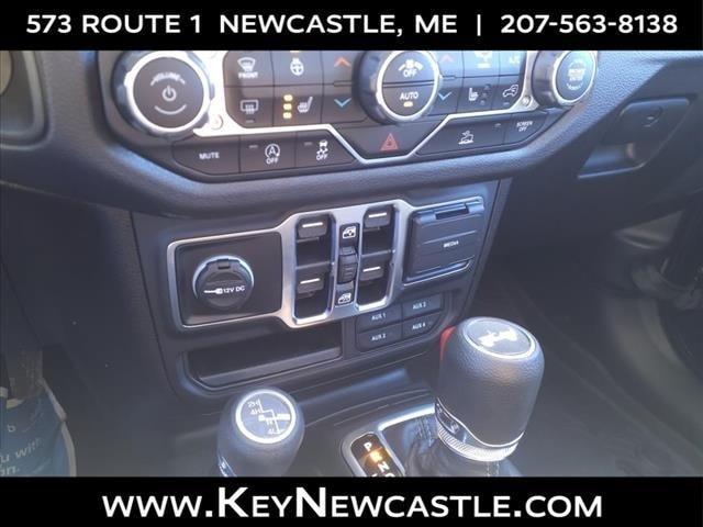 new 2025 Jeep Wrangler car, priced at $46,094