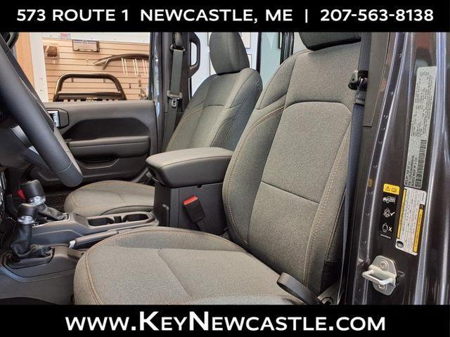 new 2025 Jeep Wrangler car, priced at $45,670