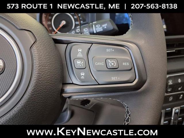 new 2025 Jeep Wrangler car, priced at $45,670