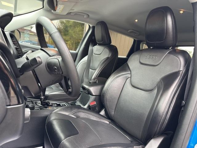 used 2023 Jeep Cherokee car, priced at $21,995