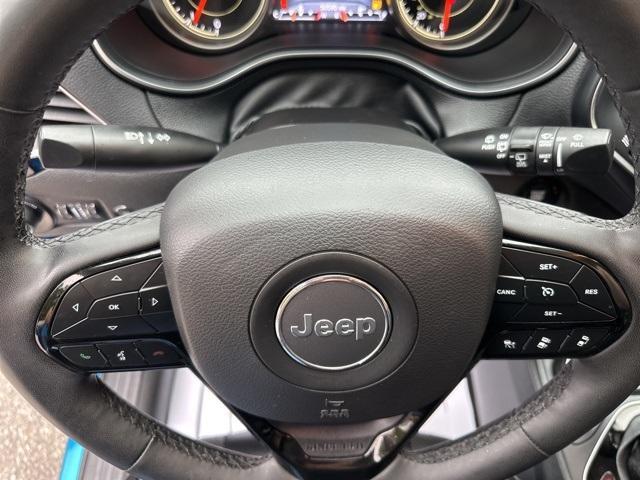 used 2023 Jeep Cherokee car, priced at $21,995