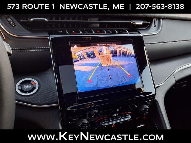 new 2025 Jeep Grand Cherokee car, priced at $42,125