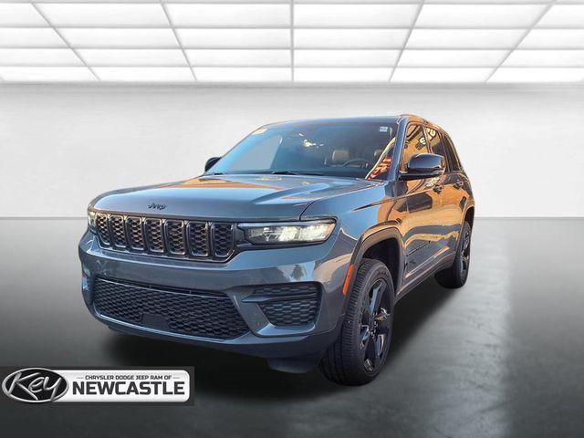 new 2025 Jeep Grand Cherokee car, priced at $42,125