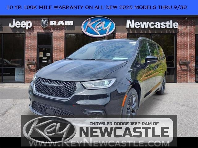 new 2025 Chrysler Pacifica car, priced at $43,265
