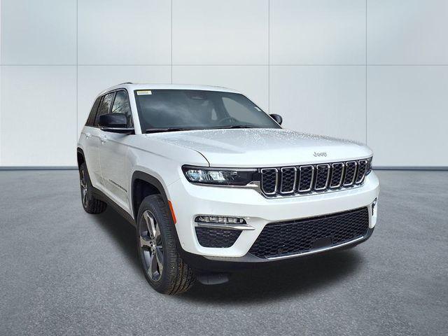 new 2025 Jeep Grand Cherokee car, priced at $47,715