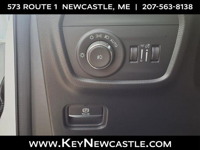 new 2025 Jeep Grand Cherokee car, priced at $47,715