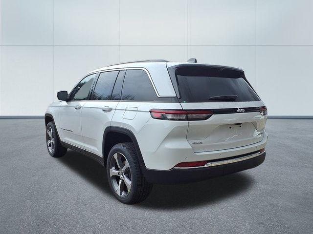 new 2025 Jeep Grand Cherokee car, priced at $47,715