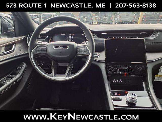 new 2025 Jeep Grand Cherokee car, priced at $47,715