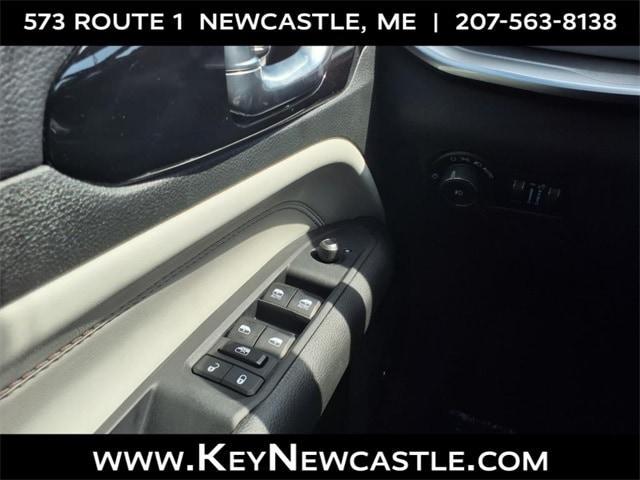 new 2025 Jeep Compass car, priced at $32,118