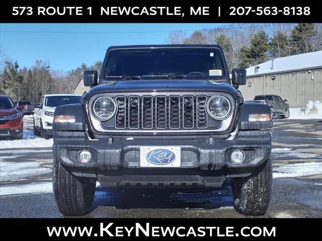 new 2025 Jeep Wrangler car, priced at $46,094