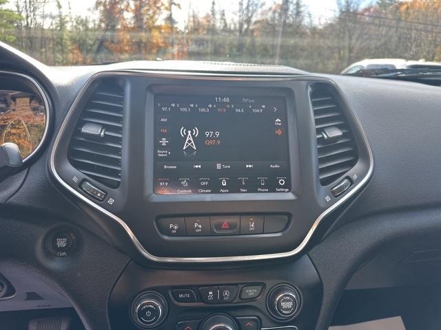used 2023 Jeep Cherokee car, priced at $22,995