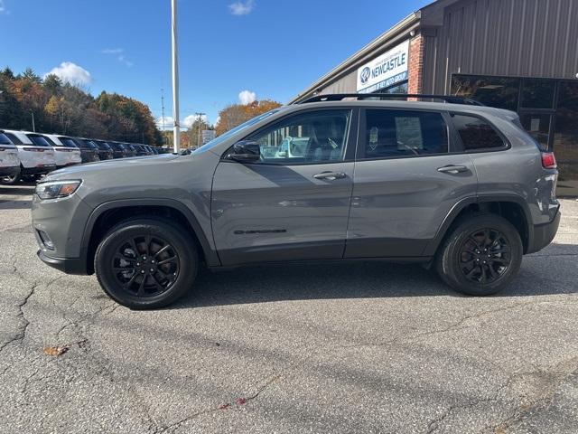 used 2023 Jeep Cherokee car, priced at $22,995