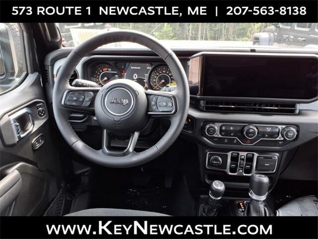new 2025 Jeep Wrangler car, priced at $48,035