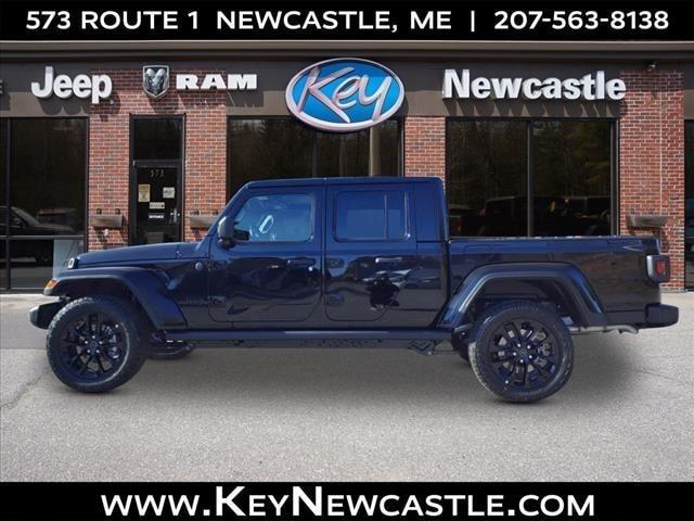 new 2025 Jeep Gladiator car, priced at $44,680