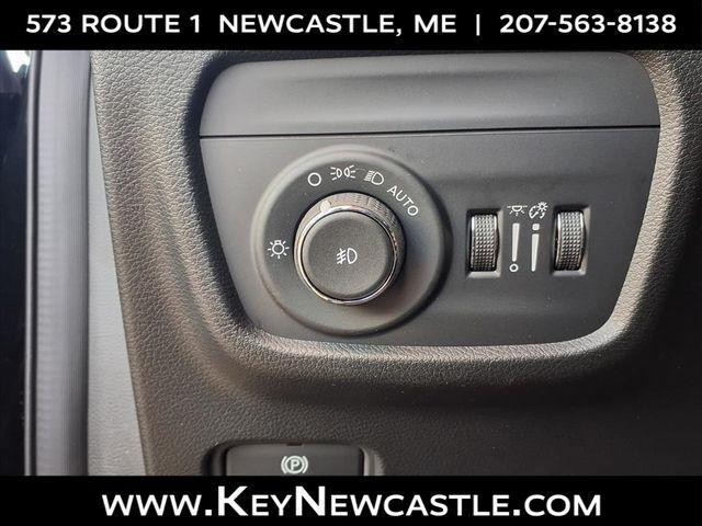 new 2025 Jeep Grand Cherokee car, priced at $48,410