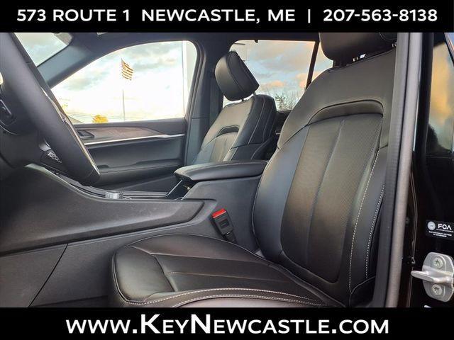 new 2025 Jeep Grand Cherokee car, priced at $48,410