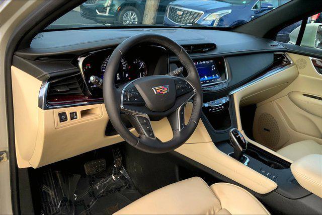 used 2017 Cadillac XT5 car, priced at $16,000