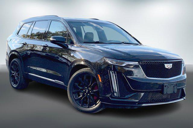 used 2022 Cadillac XT6 car, priced at $29,900