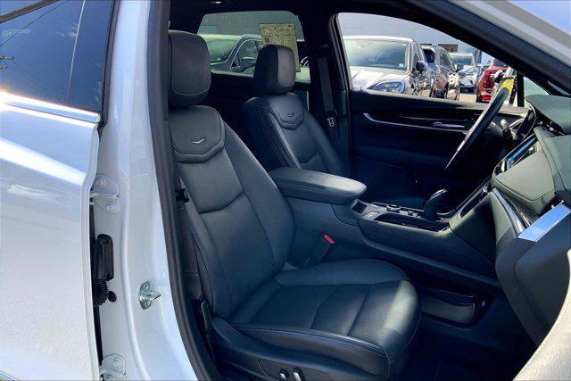 used 2025 Cadillac XT5 car, priced at $45,920