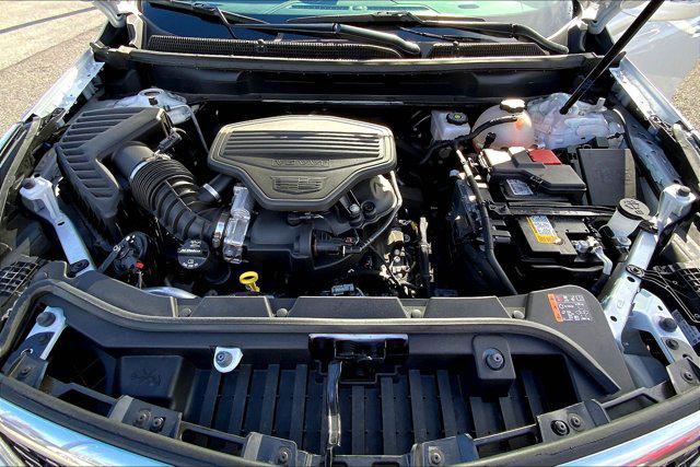 used 2025 Cadillac XT5 car, priced at $45,920