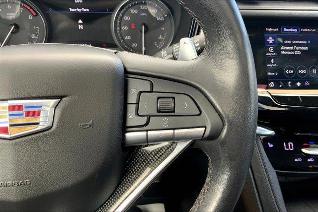 used 2022 Cadillac XT6 car, priced at $38,000