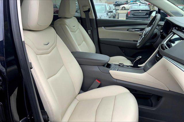 used 2022 Cadillac XT5 car, priced at $34,000
