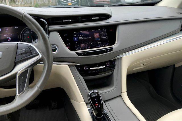 used 2022 Cadillac XT5 car, priced at $34,000