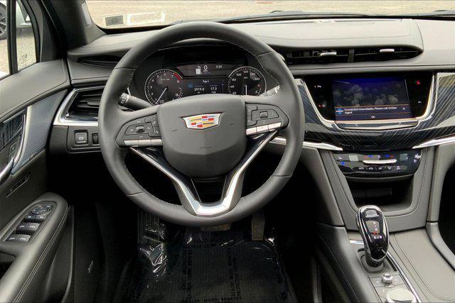used 2025 Cadillac XT6 car, priced at $55,700