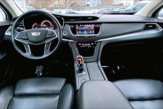 used 2017 Cadillac XT5 car, priced at $17,000