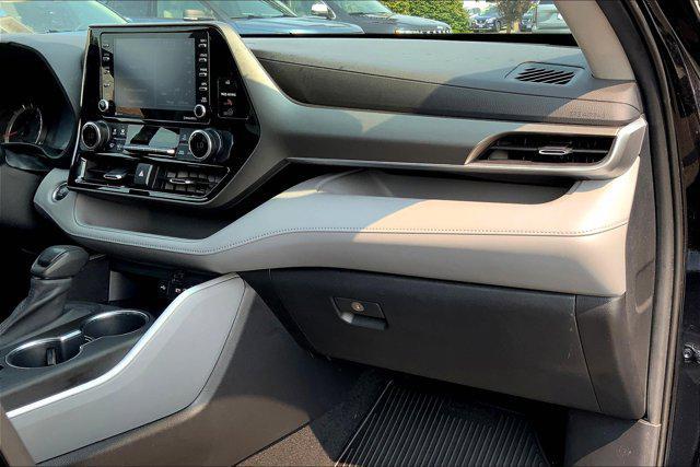 used 2020 Toyota Highlander car, priced at $25,500