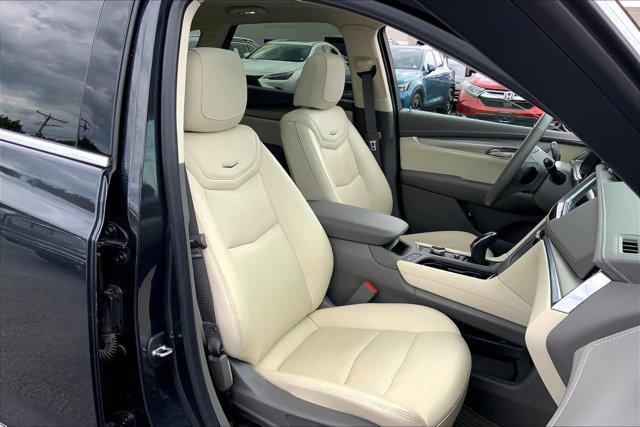 used 2022 Cadillac XT5 car, priced at $31,500