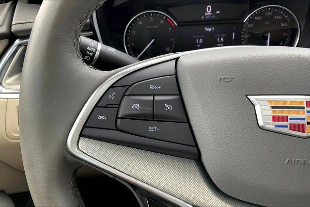 used 2022 Cadillac XT5 car, priced at $31,500