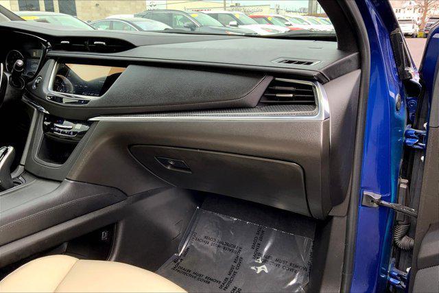 used 2023 Cadillac XT5 car, priced at $39,500