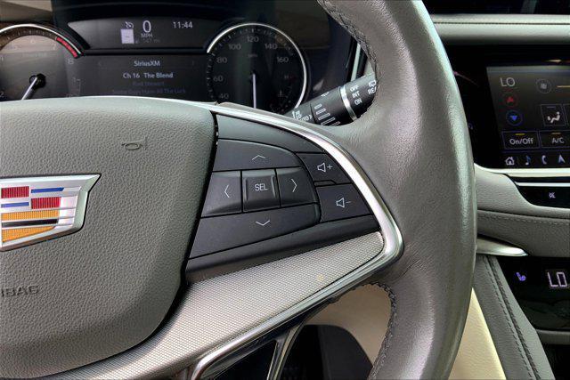 used 2022 Cadillac XT5 car, priced at $28,000