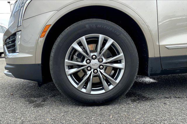 used 2022 Cadillac XT5 car, priced at $28,000