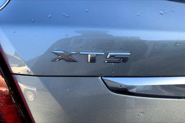 used 2025 Cadillac XT5 car, priced at $46,850