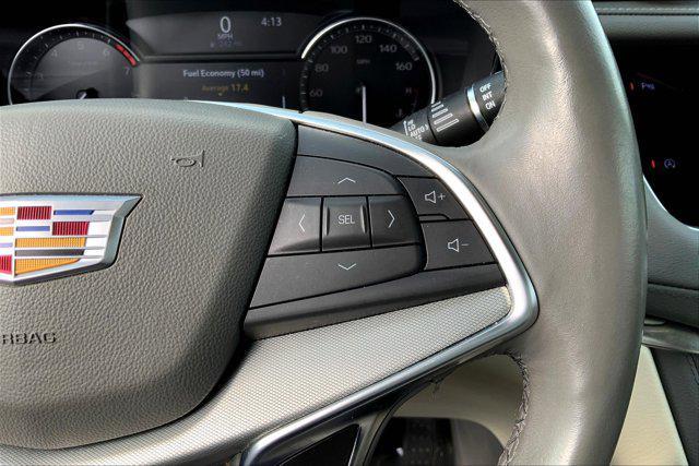 used 2022 Cadillac XT5 car, priced at $31,962