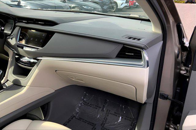 used 2022 Cadillac XT5 car, priced at $31,962