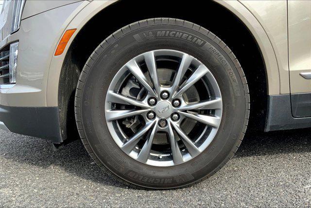 used 2022 Cadillac XT5 car, priced at $31,962